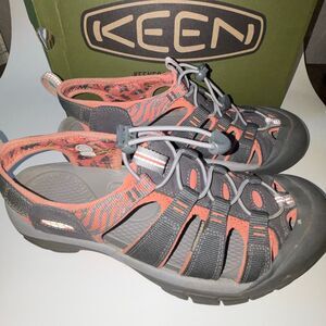 Keen women Newport Hydro hiking water outdoor shoes sandal W11 pink/gray w/box